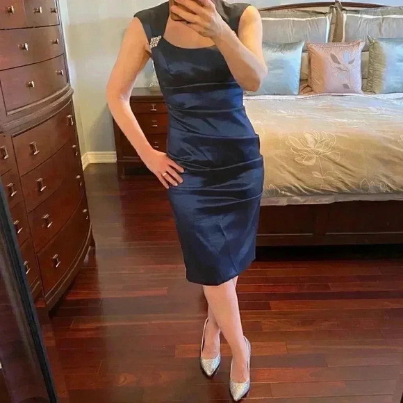 BA Nites Cocktail Party Dress Evening Bodycon Midi Ruched Blue Satin Size 4 - Picture 15 of 16